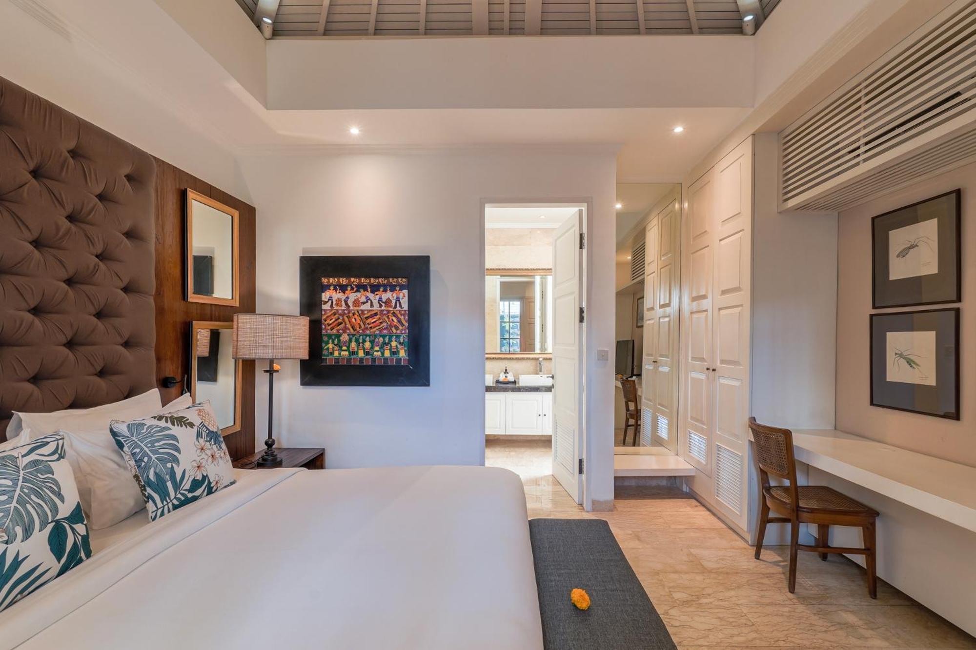 Mosan House: Art-Filled Gem Near Beach & Seminyak Square Exterior photo