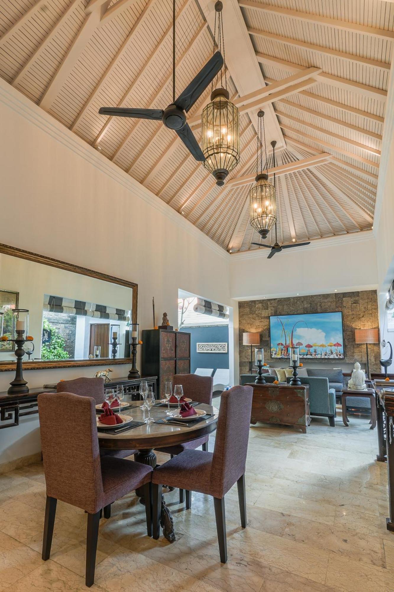 Mosan House: Art-Filled Gem Near Beach & Seminyak Square Exterior photo